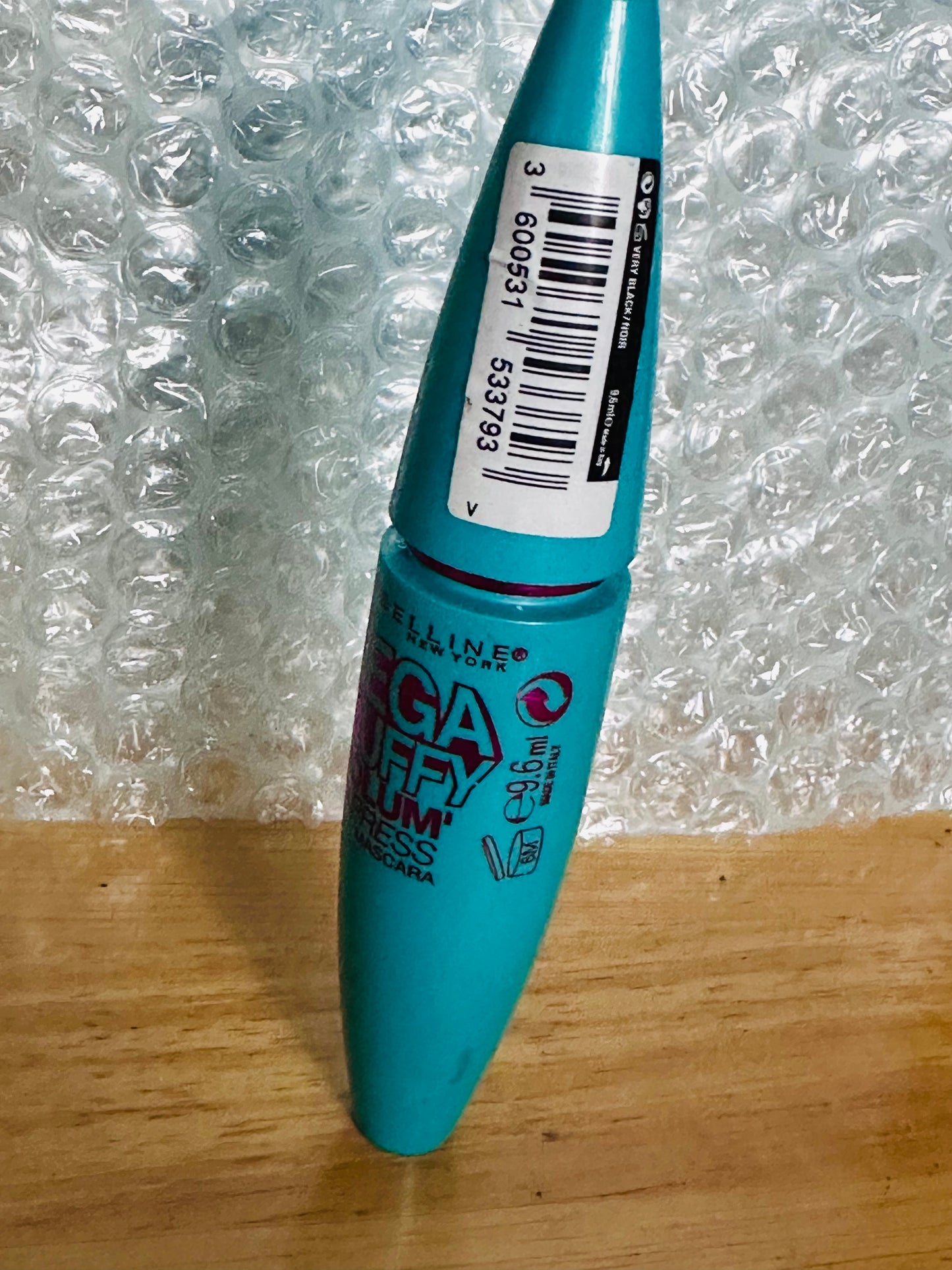 Maybelline Mega fluffy volume express