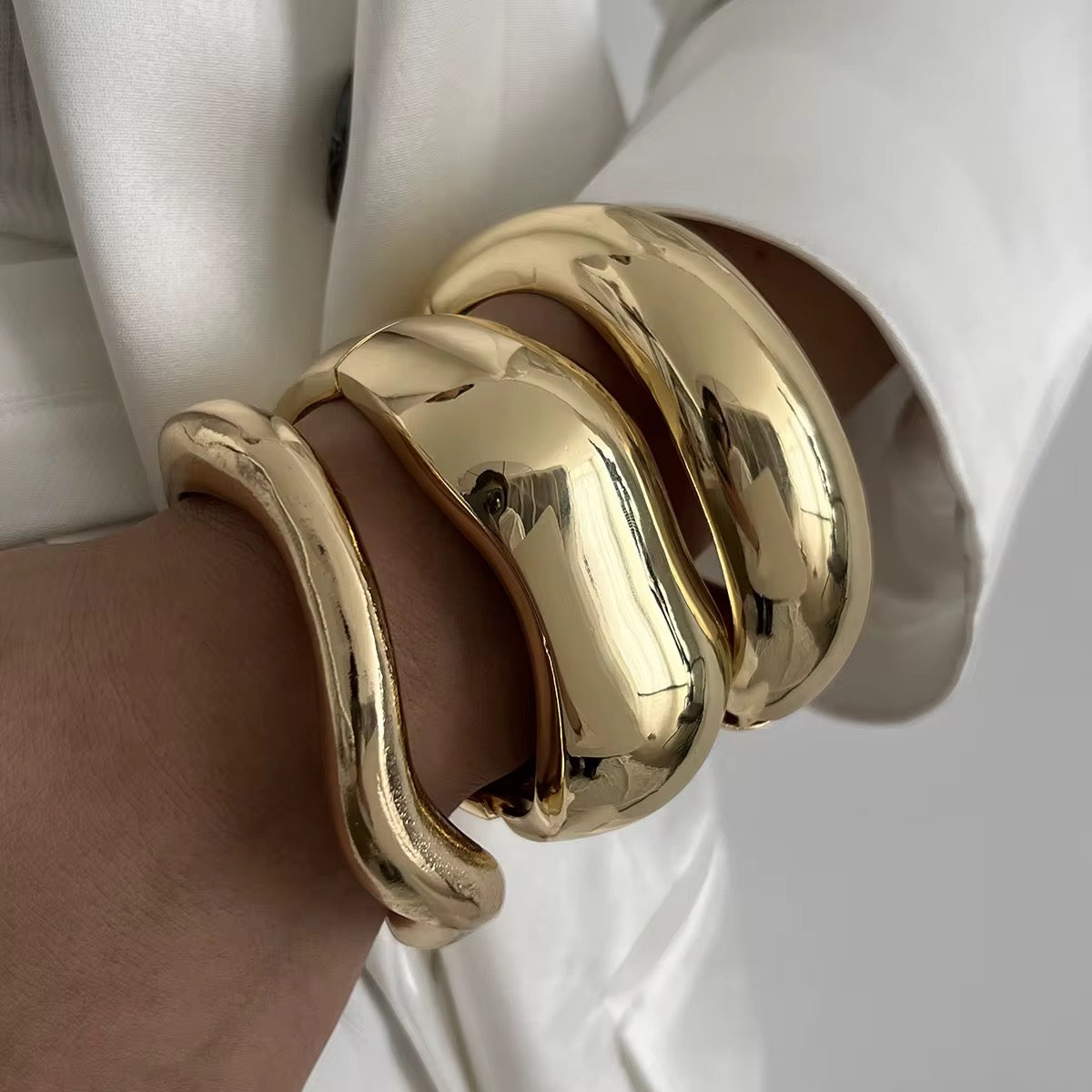 Heavy design bangles set