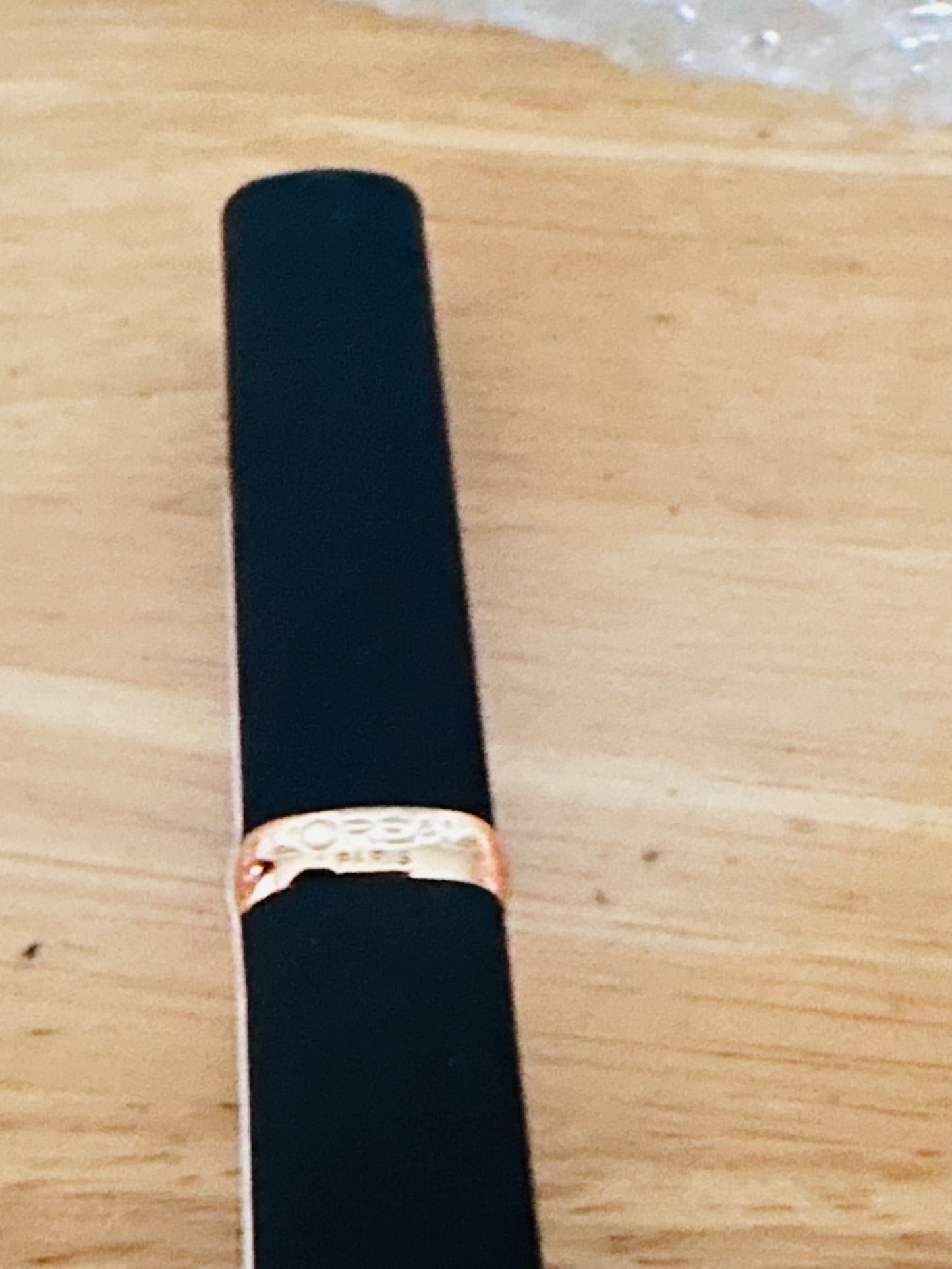 L'Oréal Paris Color Riche Volume Matte Lipstick 633 Rosy Confident