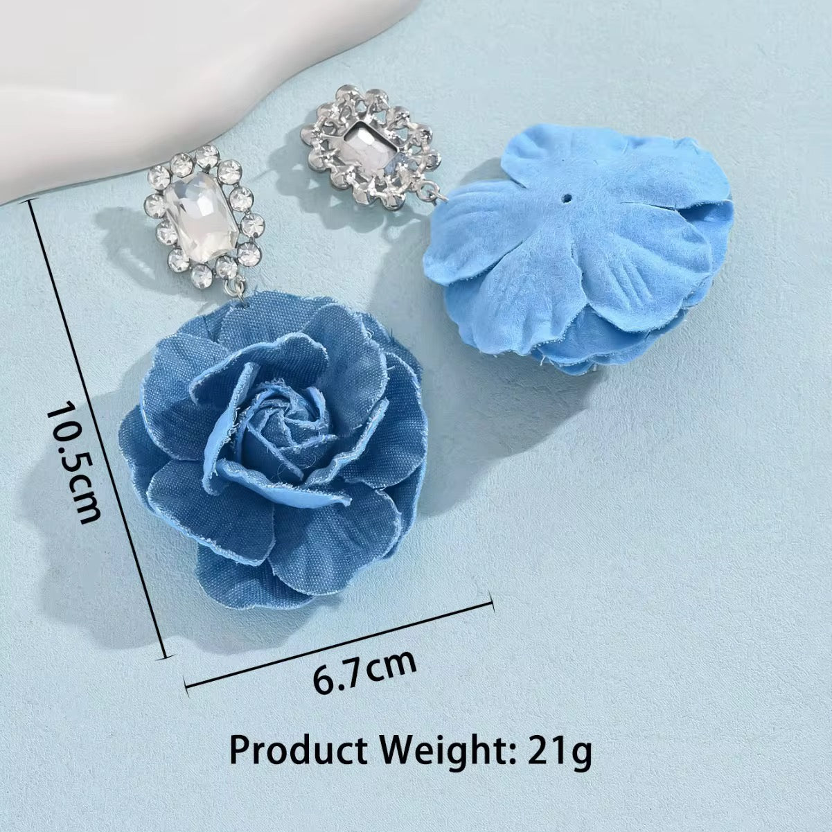 Flower pendant earrings