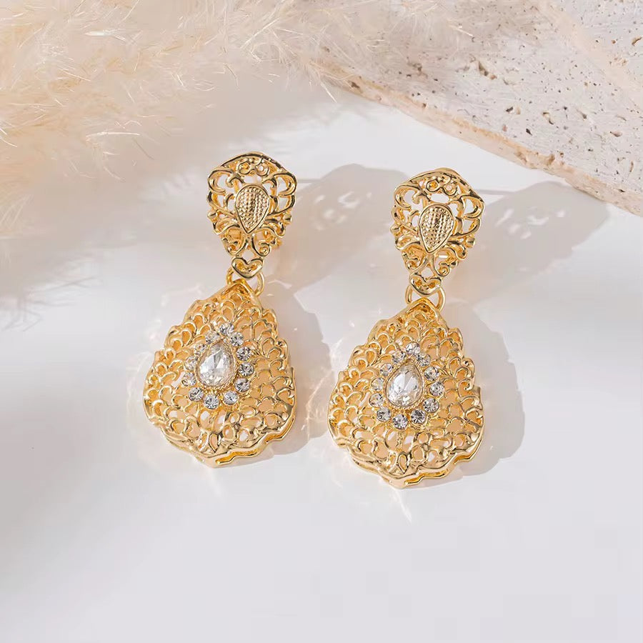 Sparkling teardrop pendant earrings